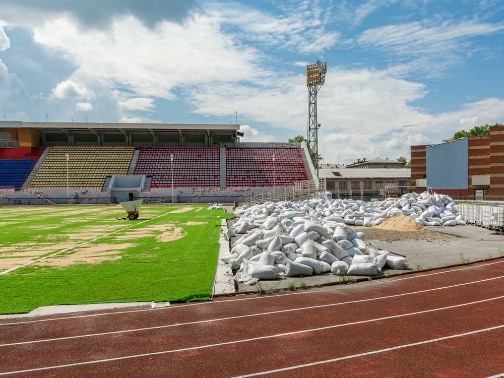 ซ่อม สร้าง ปรับปรุงสนามกีฬา