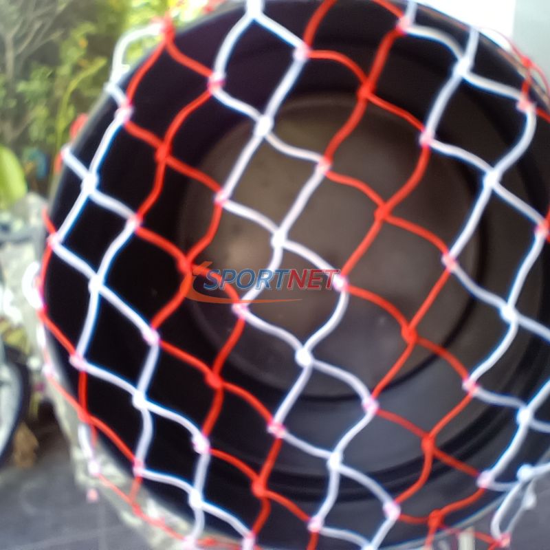 ผลิตตาข่ายเชือกถักตามแบบต่างๆ ตาข่ายเชือกถัก ชนิด HDPP และ HDPE ชนิดเส้นใยเหนียวพิเศษ เกลียวอัดแน่น รองรับการใช้งานหลากหลาย ทนทานต่อแรงกระแทก รองรับแรงดึงและแรงกระชากได้สูง มีความยืดหยุ่นได้ดี ไม่อมน้ำและทนต่อความเป็นกรด ทนแดด ทนฝน ใช้งานได้นาน