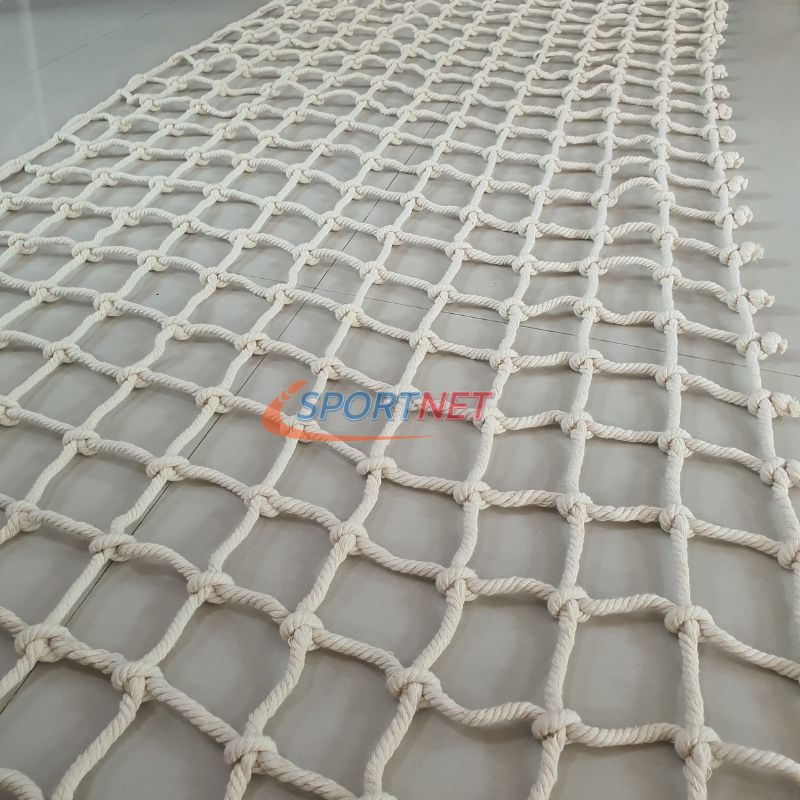 ผลิตตาข่ายเชือกถักตามแบบต่างๆ ตาข่ายเชือกถัก ชนิด HDPP และ HDPE ชนิดเส้นใยเหนียวพิเศษ เกลียวอัดแน่น รองรับการใช้งานหลากหลาย ทนทานต่อแรงกระแทก รองรับแรงดึงและแรงกระชากได้สูง มีความยืดหยุ่นได้ดี ไม่อมน้ำและทนต่อความเป็นกรด ทนแดด ทนฝน ใช้งานได้นาน