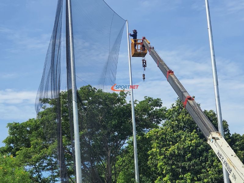 ติดตั้งตาข่ายกอล์ฟ โดยทีมงานมืออาชีพ